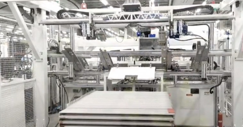 Uitstekend geval | Fuwei intelligente composiet robot helpt CNC aluminium blokken laden en lossen